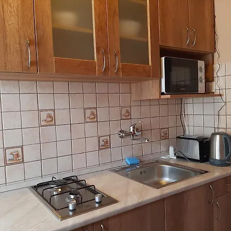Apartman Egniss 2 *